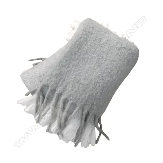 PALE GREY TASSLED THROW 1800 X 1300MM