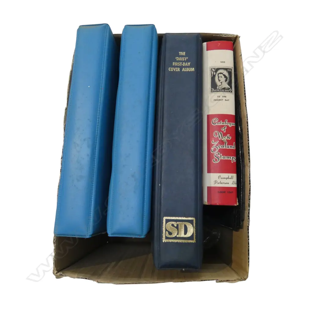 3 UK ALBUMS OF 1st DAY COVERS, 1970s/80s + CAMPBELL PATERSON NZ STAMP CATALOGUE ETC Image 1++