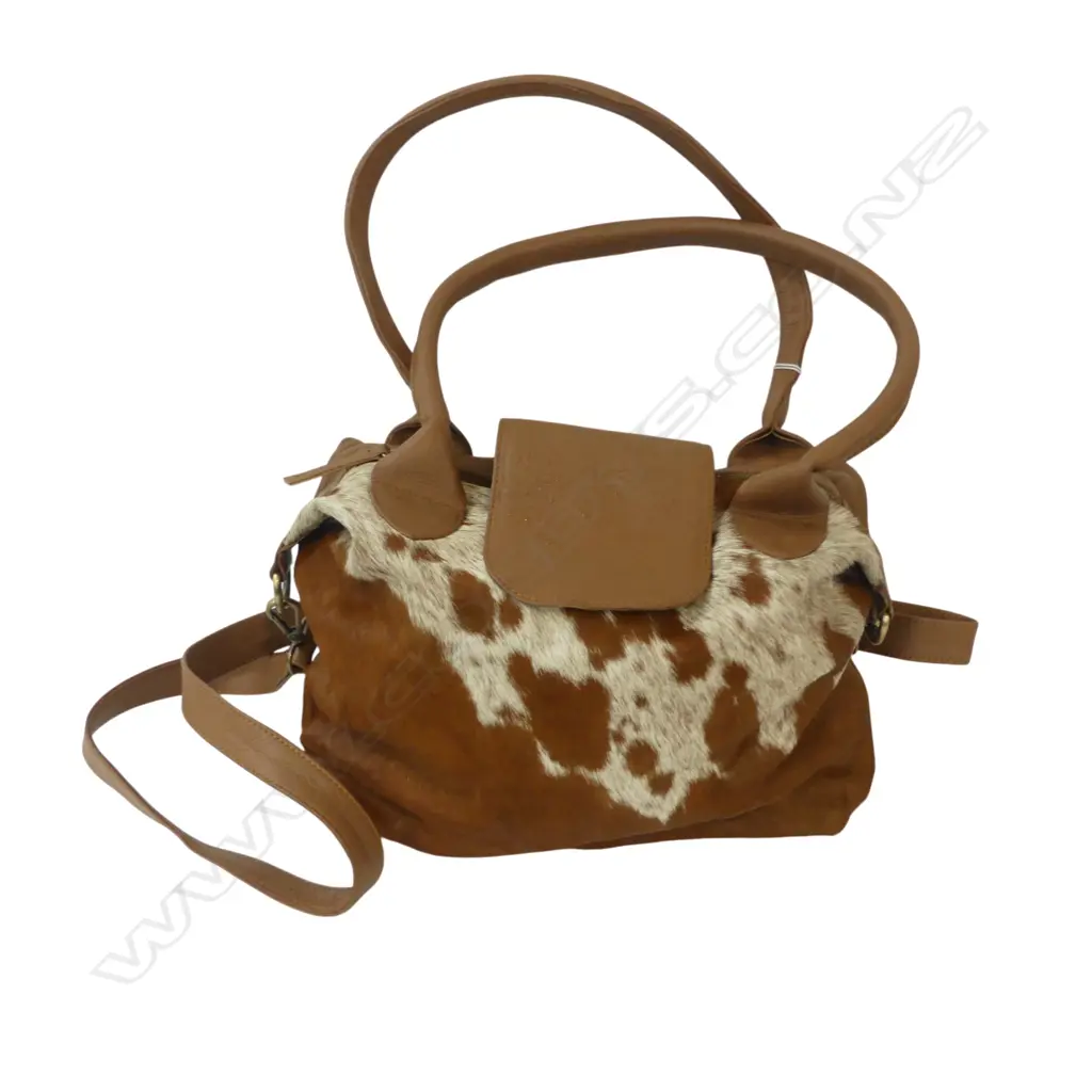 FURMOO COW SKIN BAG Image 1++