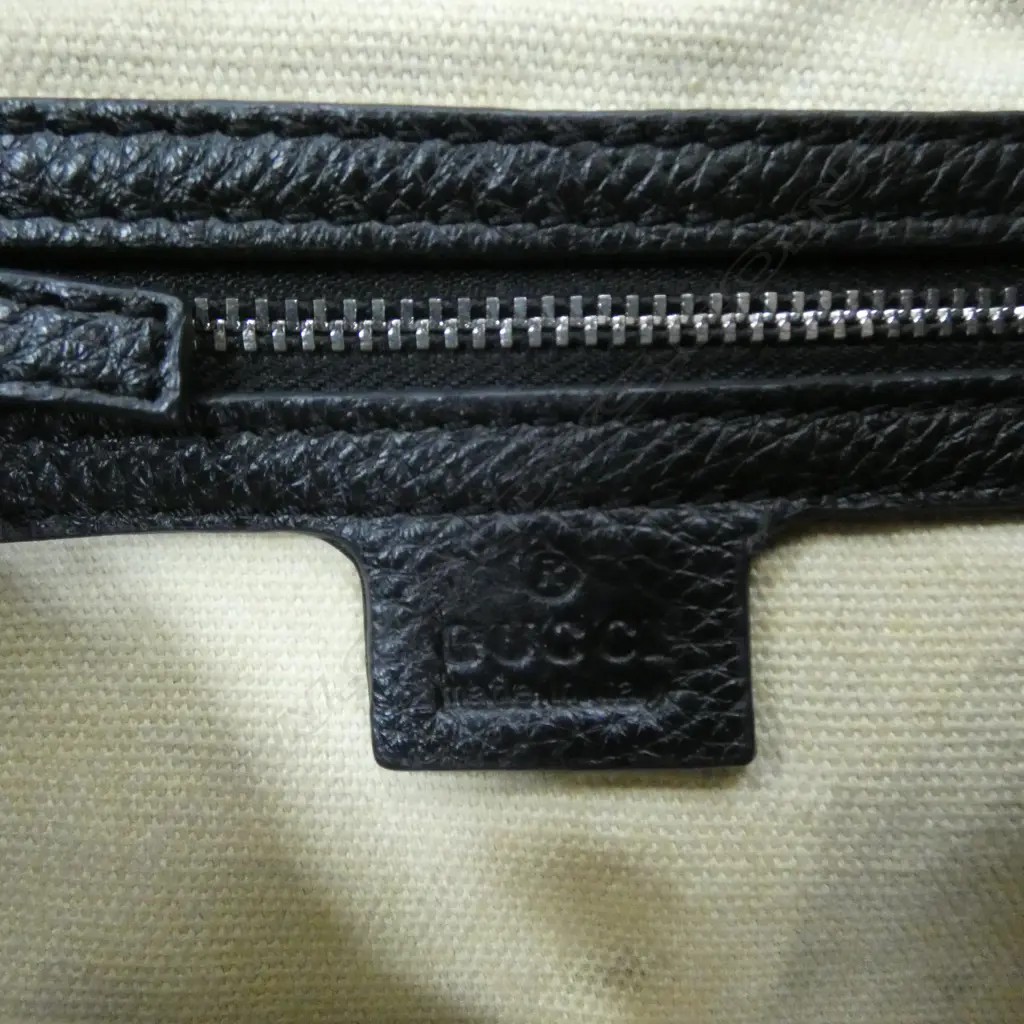 GUCCI BLACK LEATHER HAND BAG W.420mm Image 1++