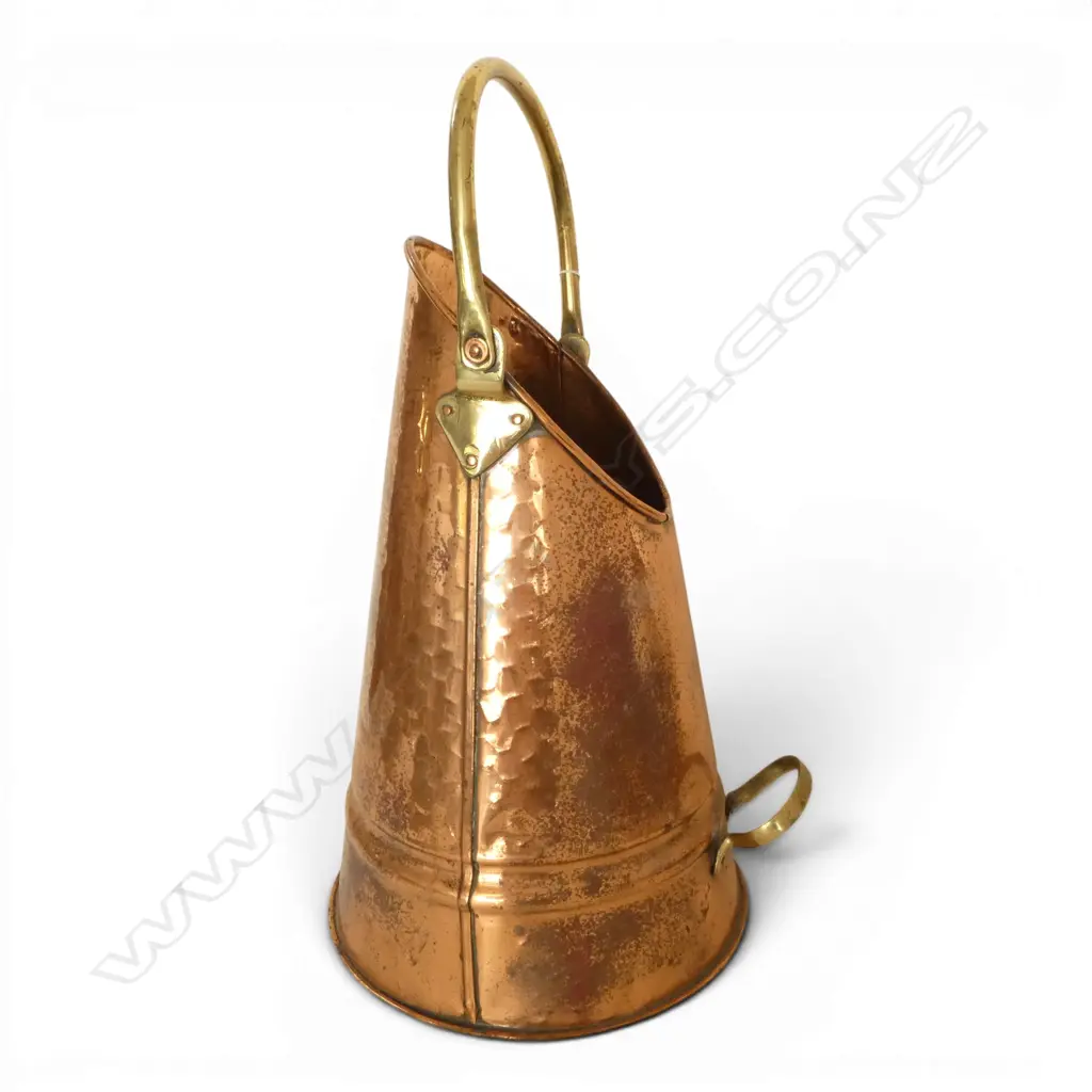 COPPER COAL SCUTTLE W BRASS HANDLE Image 1++