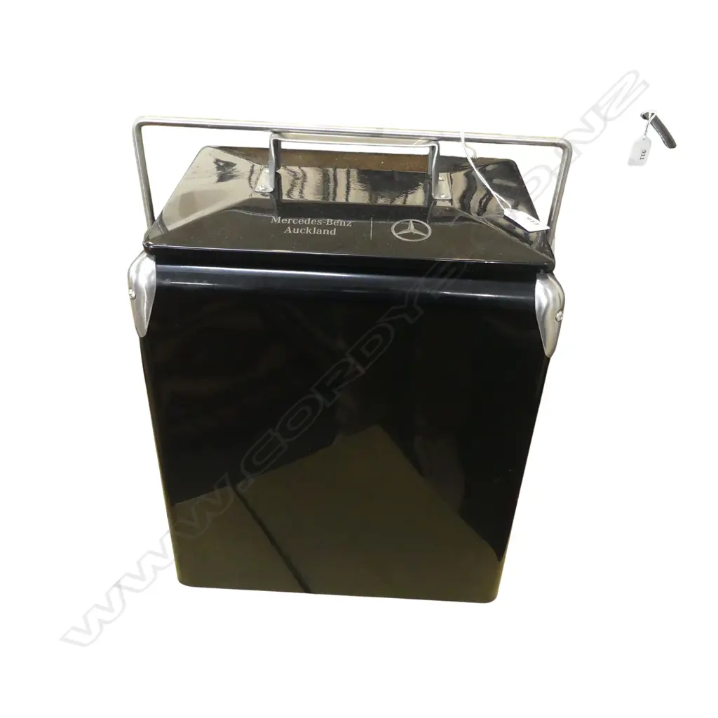BLACK MERCEDES BENZ CHILLY BIN Image 1++