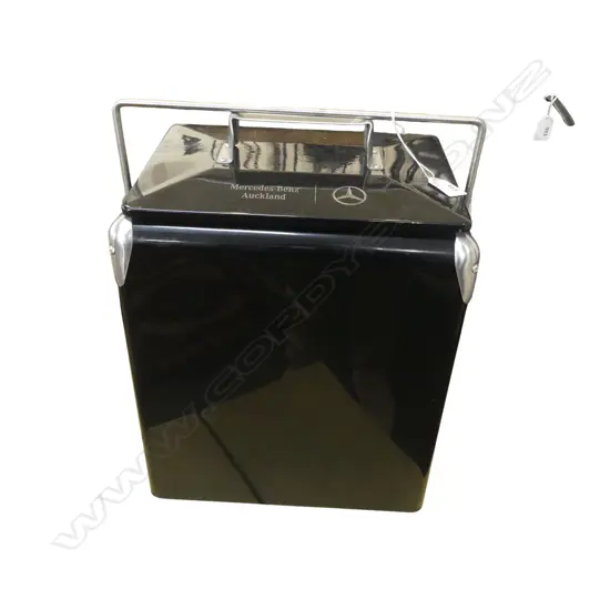 BLACK MERCEDES BENZ CHILLY BIN