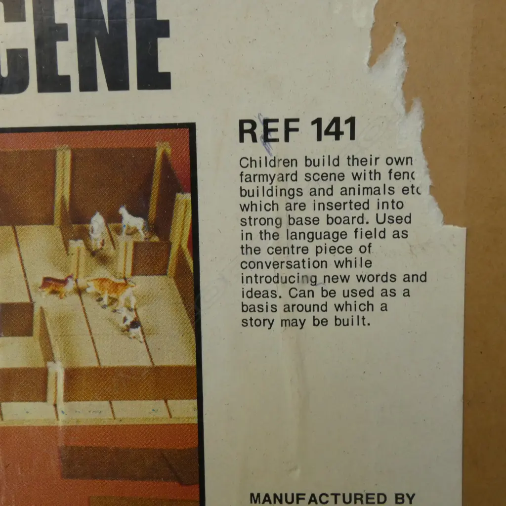 BOXED BUILD A 'FARMYARD' SCENE REF 141 Image 1++