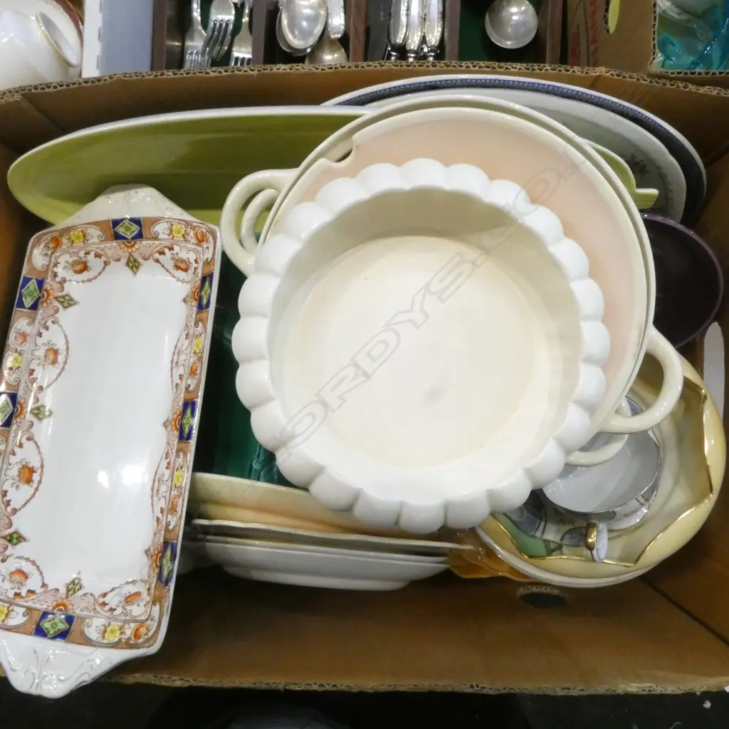 ASST. CHINA INCL. CROWN LYNN BOWL #505 Image 1++