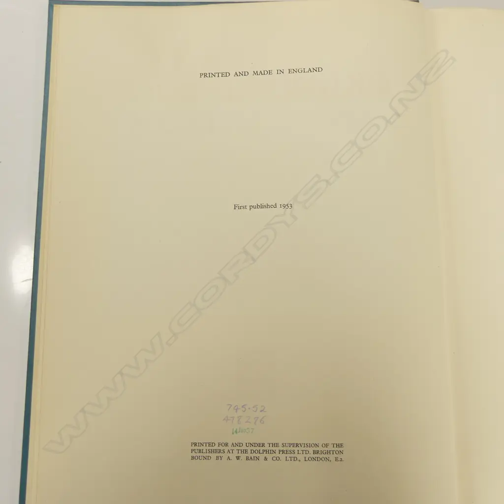 ORIENTAL RUGS AND TEXTILES THE PEREZ COLLECTION Image 1++