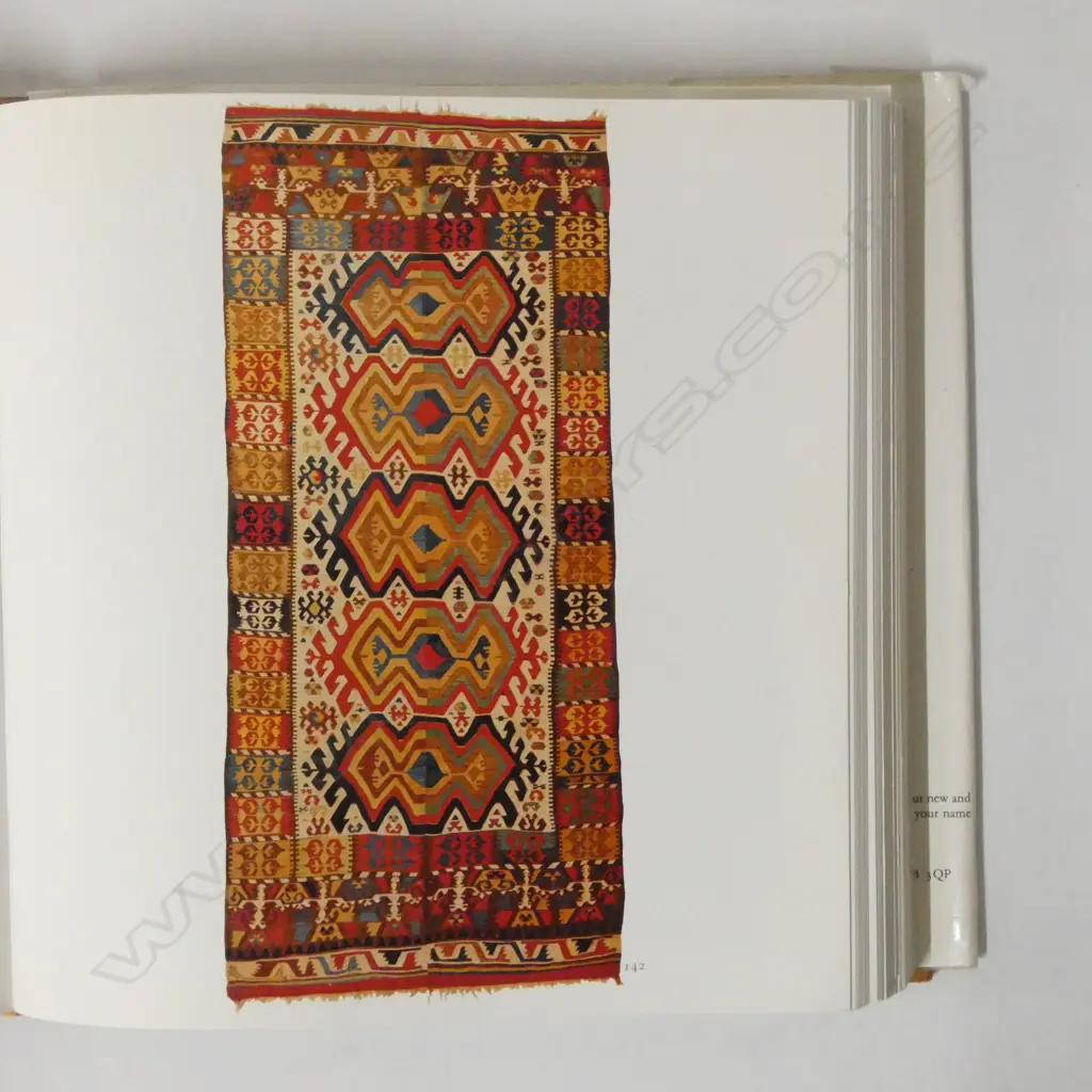 YANNI PETSOPOULOS: KILIMS The Art of Tapestry Weaving in Anatolia, the Caucasus and Persia Image 1++