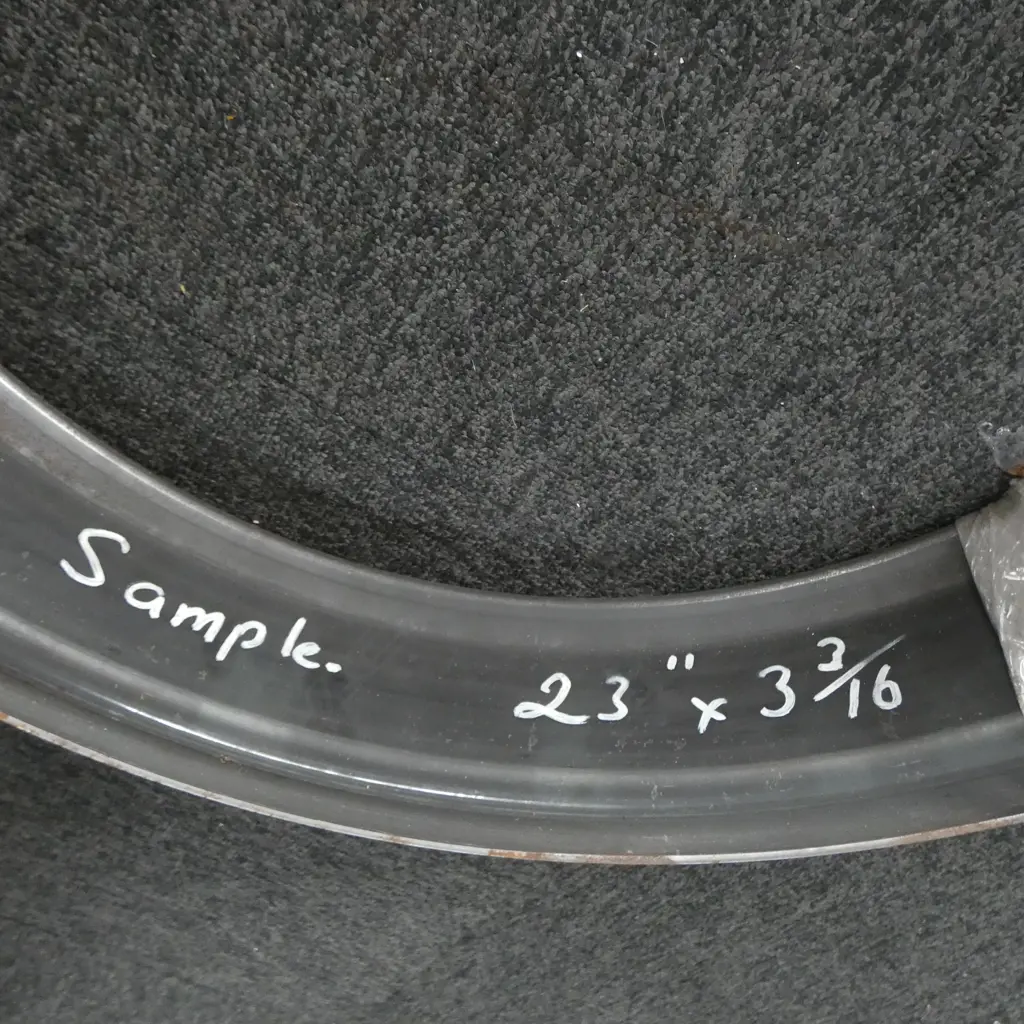 23 INCH STEEL WHEEL RIM & 12 R/ROYCE PISTON HEADS Image 1++