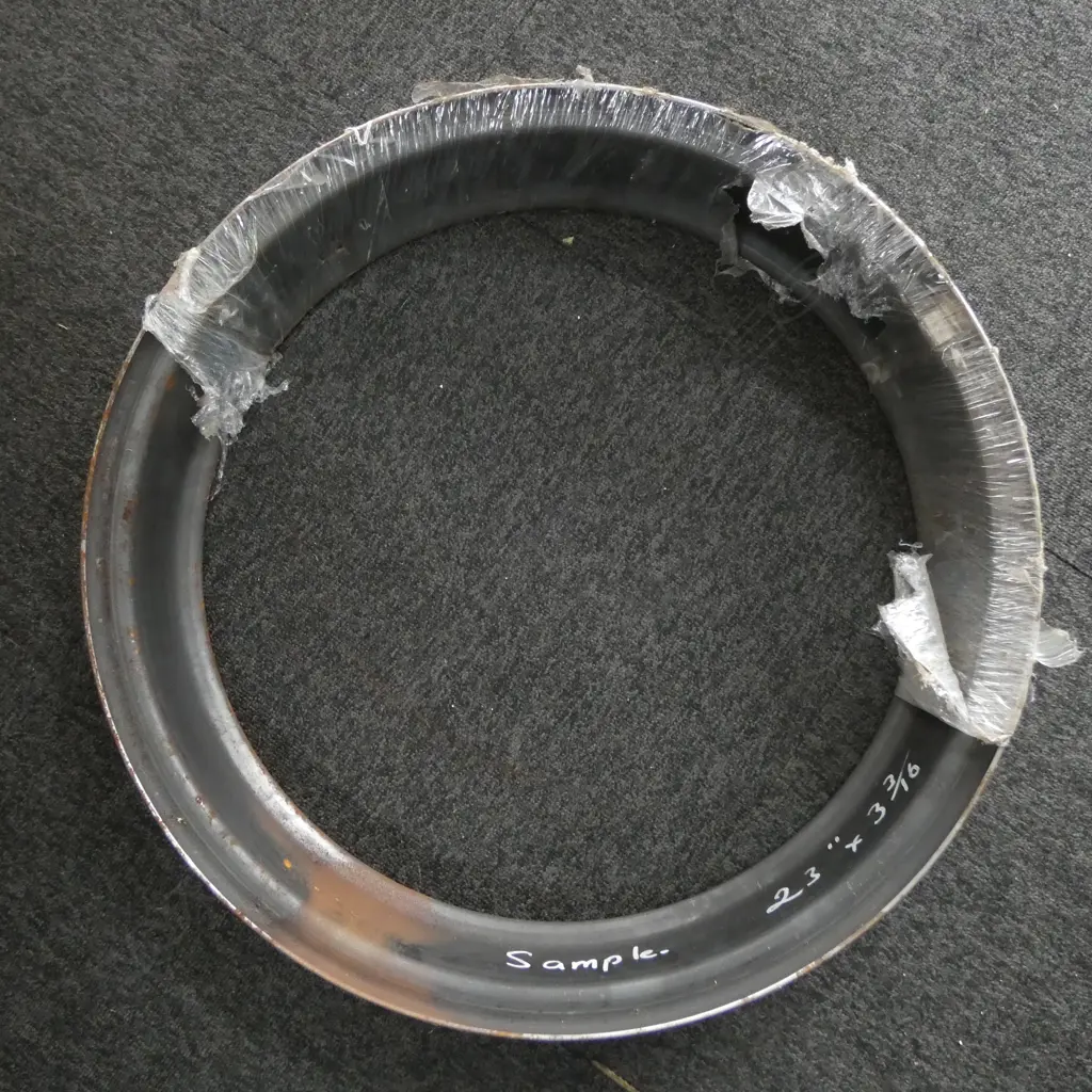 23 INCH STEEL WHEEL RIM & 12 R/ROYCE PISTON HEADS Image 1++