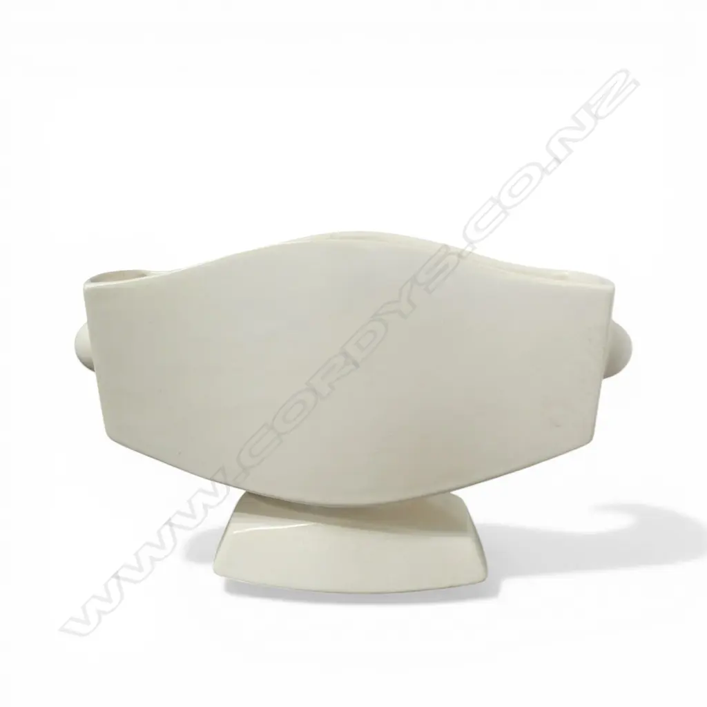 SHORTER & SON ART DECO WHITE VASE, L.280MM H.165MM Image 1++