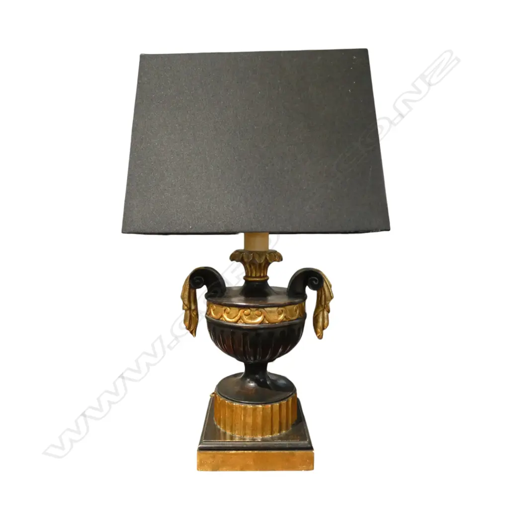 MODERN TABLE LAMP w. URN BASE H.660mm Image 1++