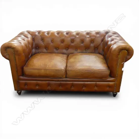 TAN LEATHER CHESTERFIELD SOFA 1570x850x760mm