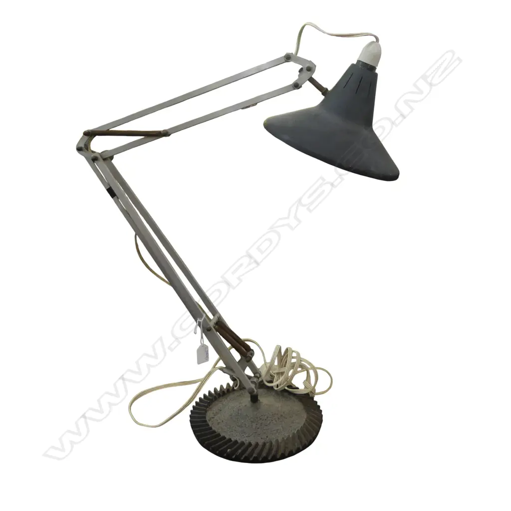 VINTAGE INDUSTRIAL ANGLE POISE STYLE LAMP H.700mm Image 1++