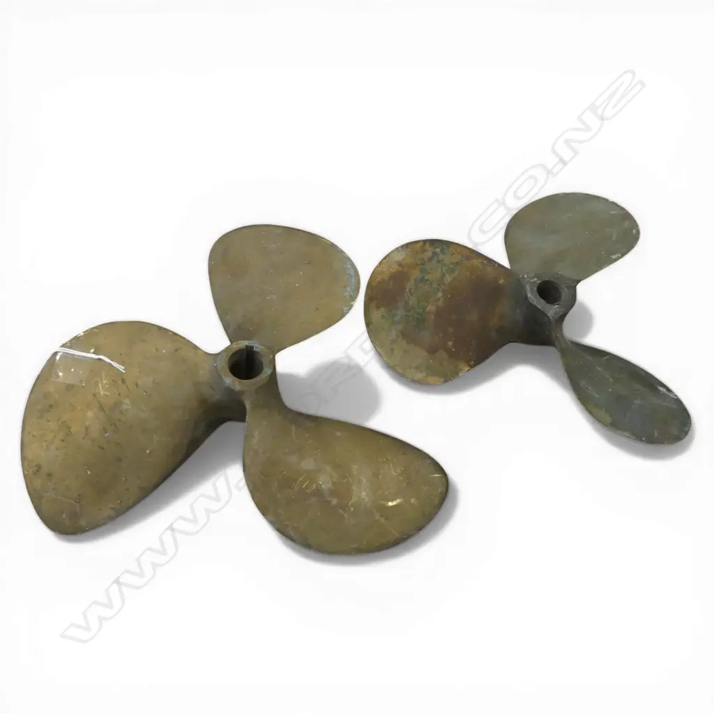 2 BRONZE MARINE PROPELLERS 300mm dia Image 1++