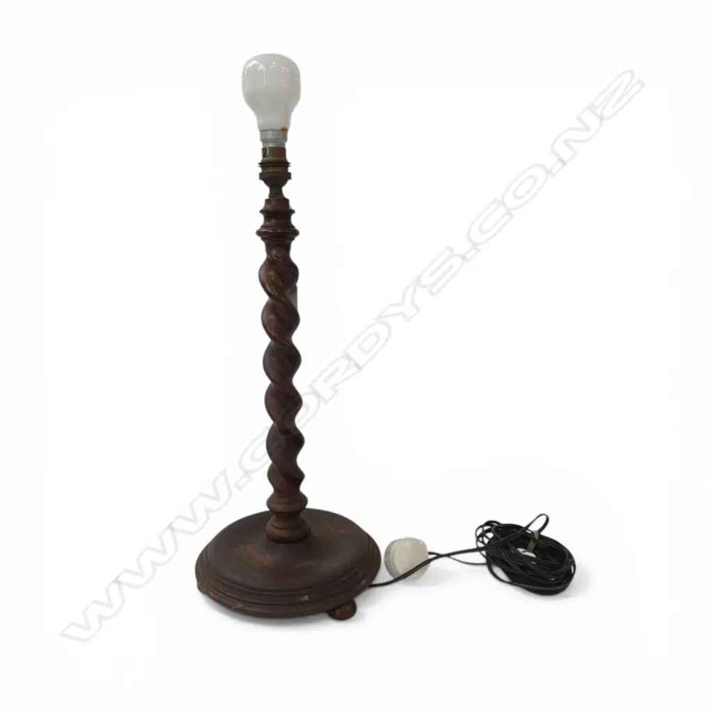 OAK BARLEY TWIST TABLE LAMP H.440mm Image 1++