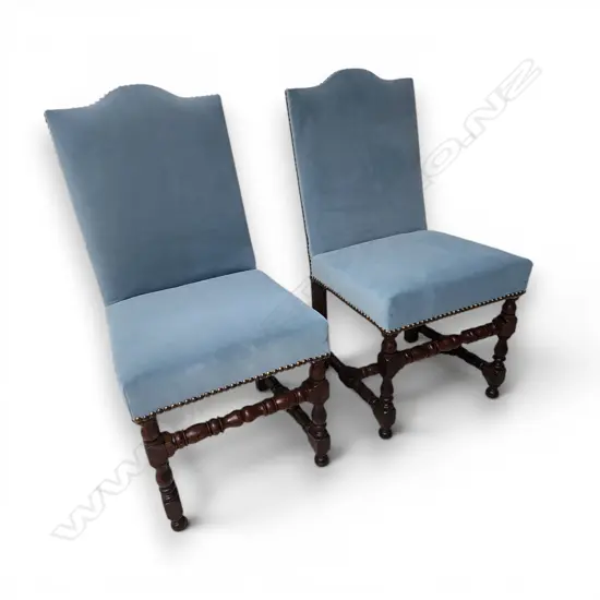 PR VINTAGE OAK JACOBEAN STYLE BEDROOM CHAIRS H1000MM