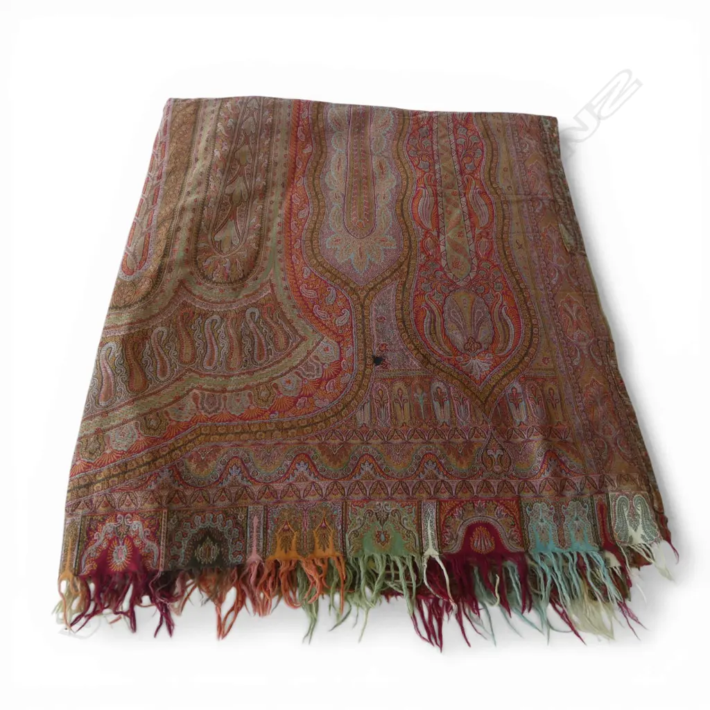 ANTIQUE PAISLEY SHAWL, FAULTS Image 1++