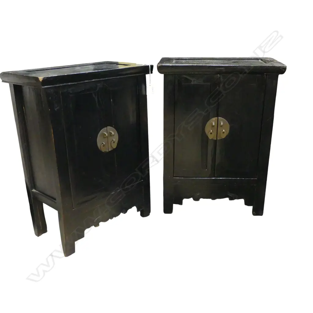 2 ORIENTAL SIDE CABINETS missing locking pins 415x235x555mm Image 1++