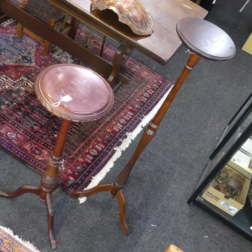 2 MAHOGANY PLANT STANDS H.880 / 1160mm Image 1++