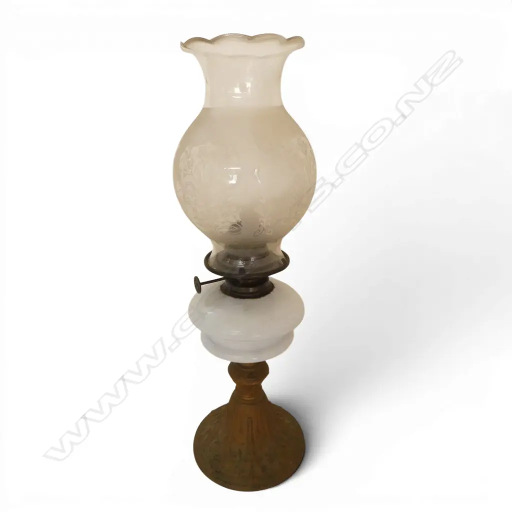 COLONIAL KEROSENE LAMP etched glass shade H.490mm Image 1++