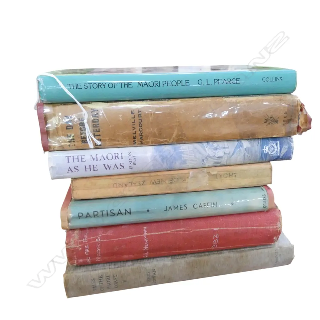 7 VINTAGE NZ BOOKS – MAORI COAST, WHO ARE THE MAORIS, STORY OF MAORI PEOPLE ETC Image 1++