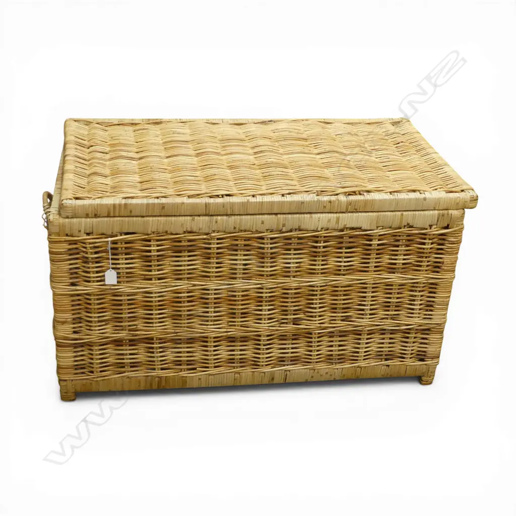 CANE BLANKET BOX 900x510mm Image 1++