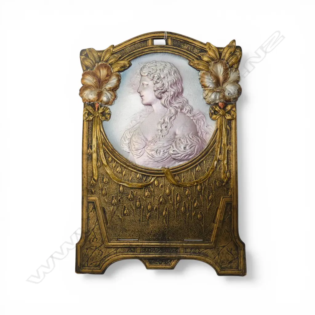 C.1890’S FRENCH ART NOUVEAU PRESSED CARD STAND DEPOSE 1668, H.395MM Image 1++