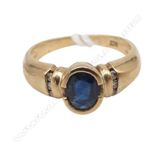 9CT DARK BLUE SAPPHIRE & DIAMOND STONE RING, 3.2gms size N