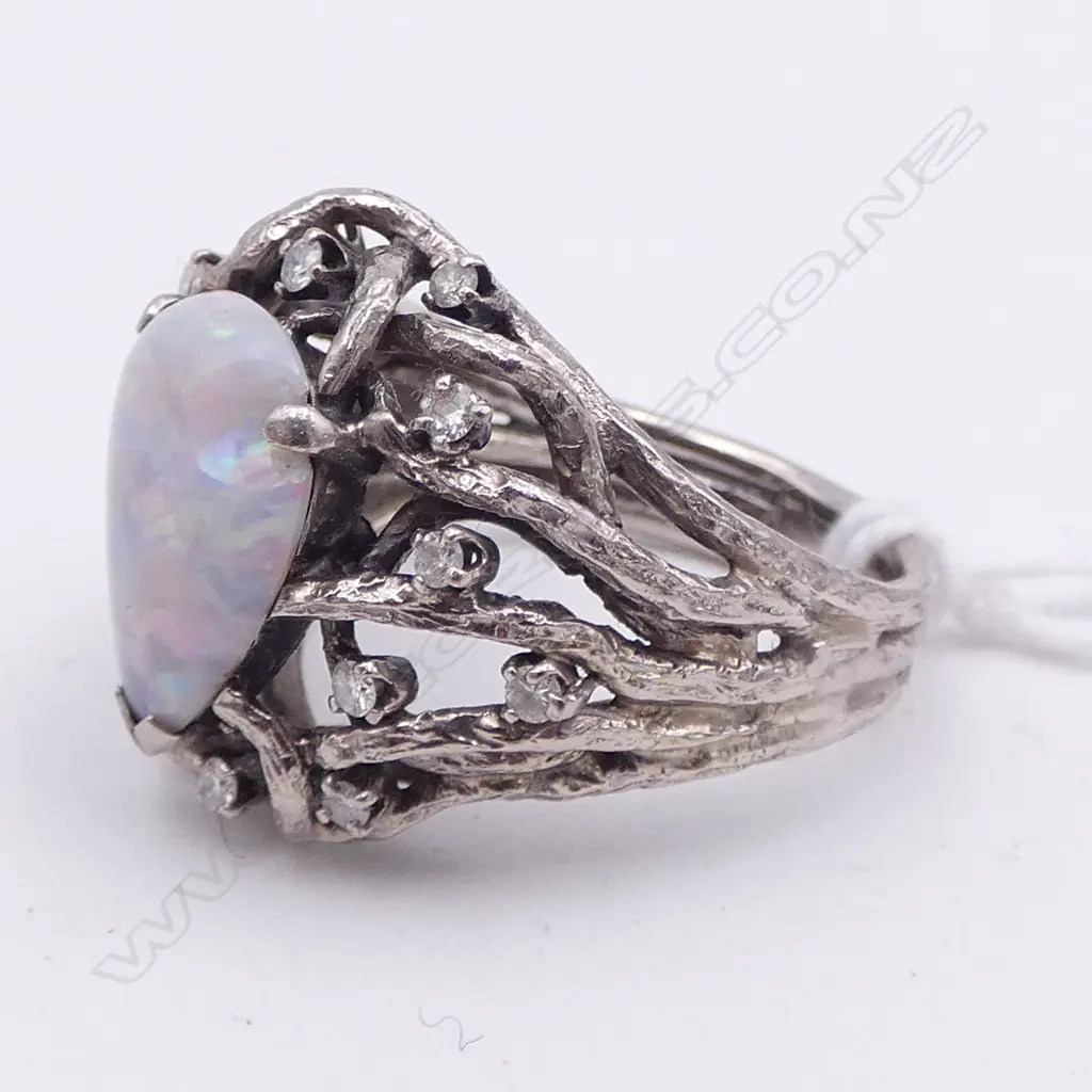 9CT WG OPAL RING (STAMPED 18K) & DIAMOND 9gms CHIP TO OPAL SIZE P Image 1++