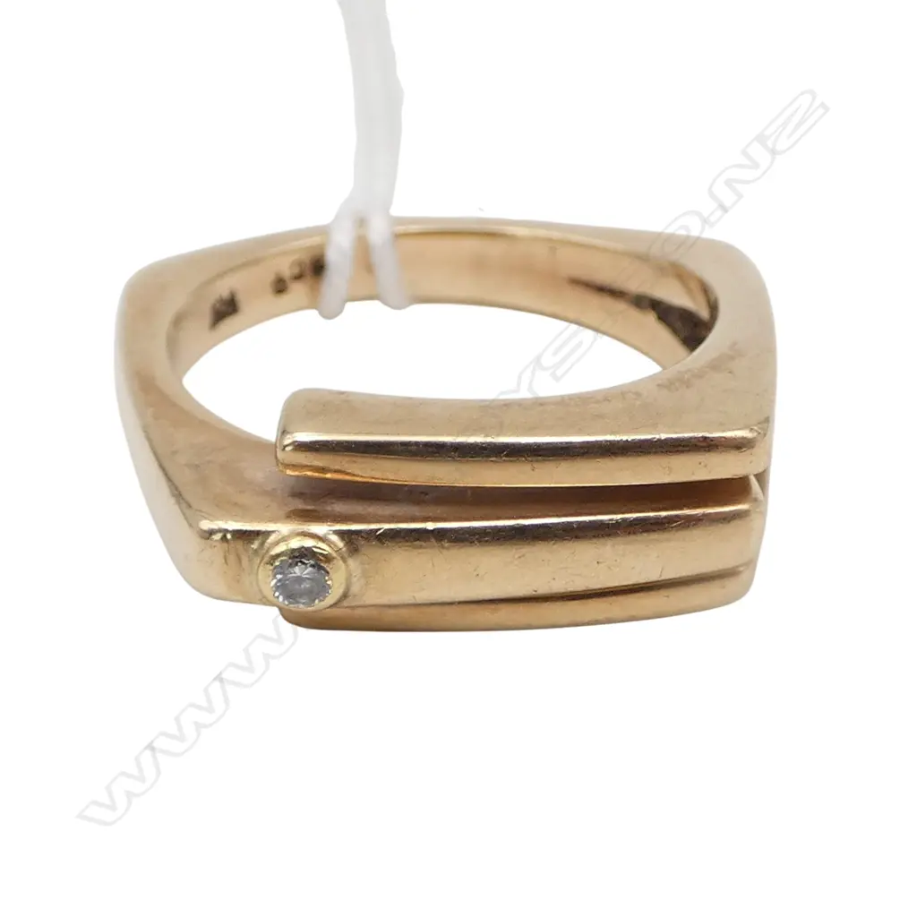 PETER MINTURN 9ct GOLD & DIAMOND RING 9.91gms size T Image 1++