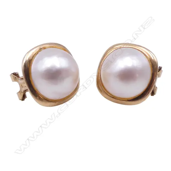 PR 9CT GOLD BLISTER PEARL PIERCED EARINGS TOTAL WIEGHT 6.4GMS