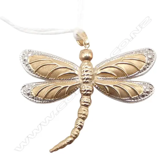 9ct GOLD DRAGONFLY PENDANT Italian made. 1.6gms.