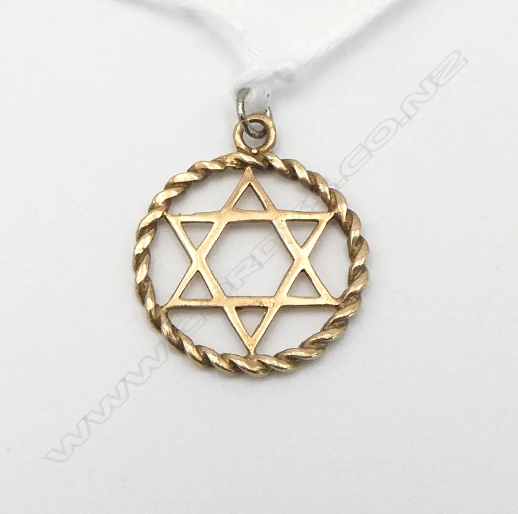 9ct YELLOW GOLD STAR OF DAVID PENDANT 1.24gms Image 1++