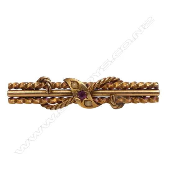 c1900 15ct GOLD BAR BROOCH w gems & rope twist highlights 4.4gms