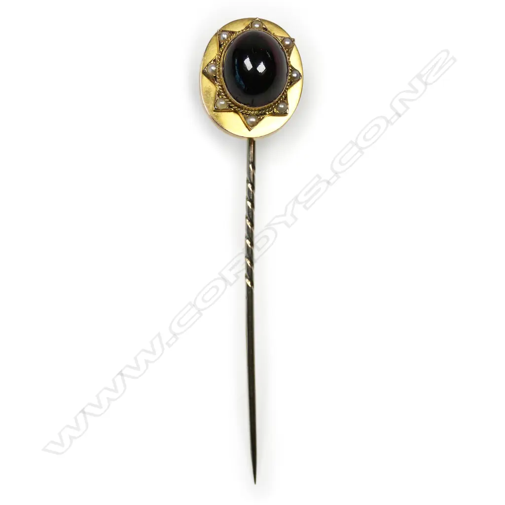 9CT  GARNET AND SEED PEARL STICK PIN L.70mm, 5.4gms CASED Image 1++