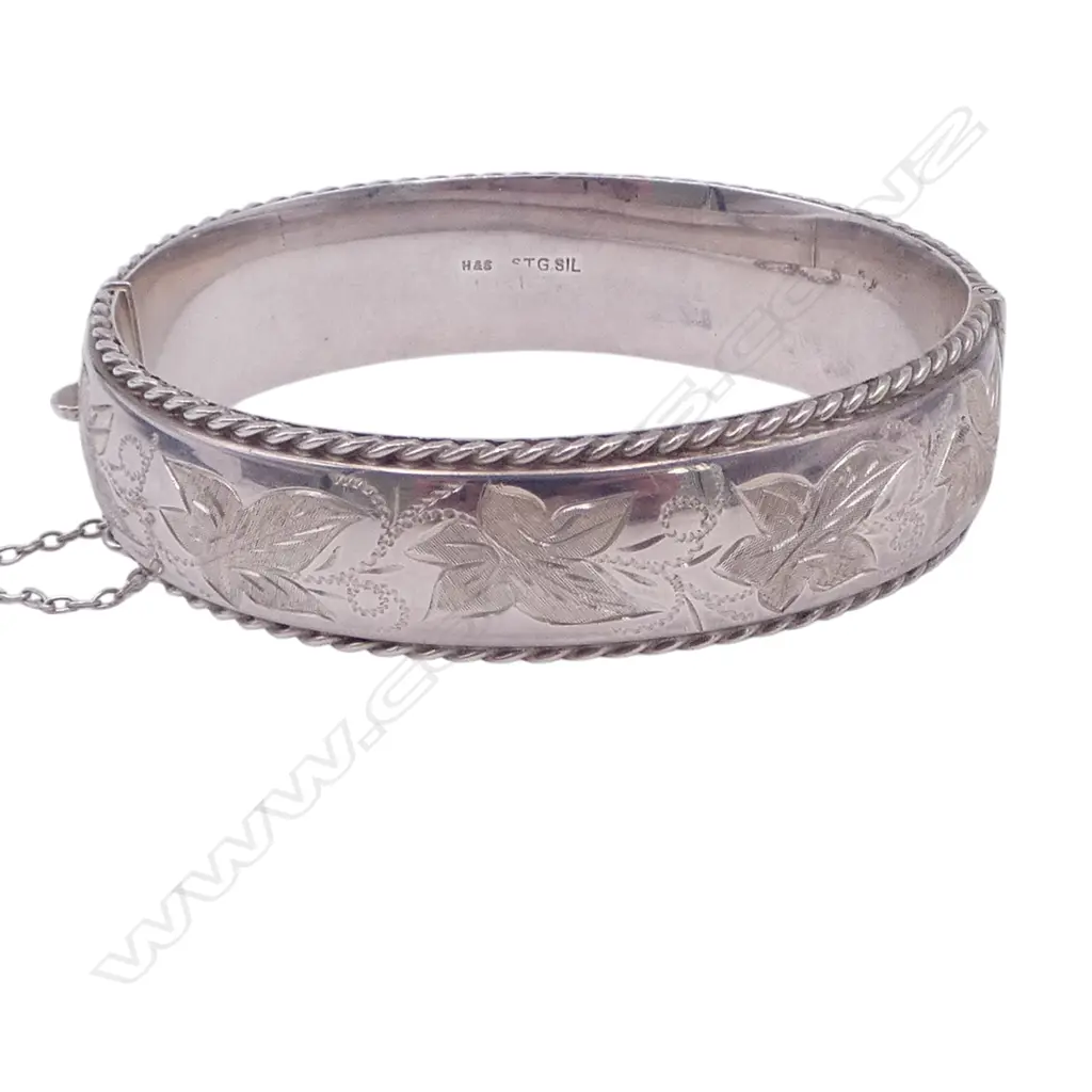 STG SILVER ENGRAVED HINGED BANGLE, 27.50gm Image 1++