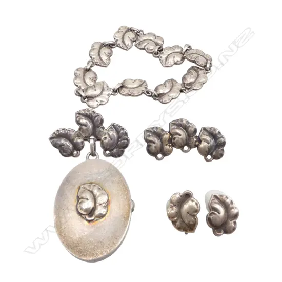 4 PCE GEORG JENSEN STG SILVER SET; 2 BROOCHES (1 w. LOCKET), BRACELET, PR EARRINGS 62gms