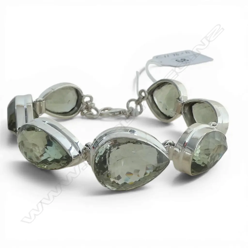 SILVER & GREEN AMETHYST BRACELET Image 1++