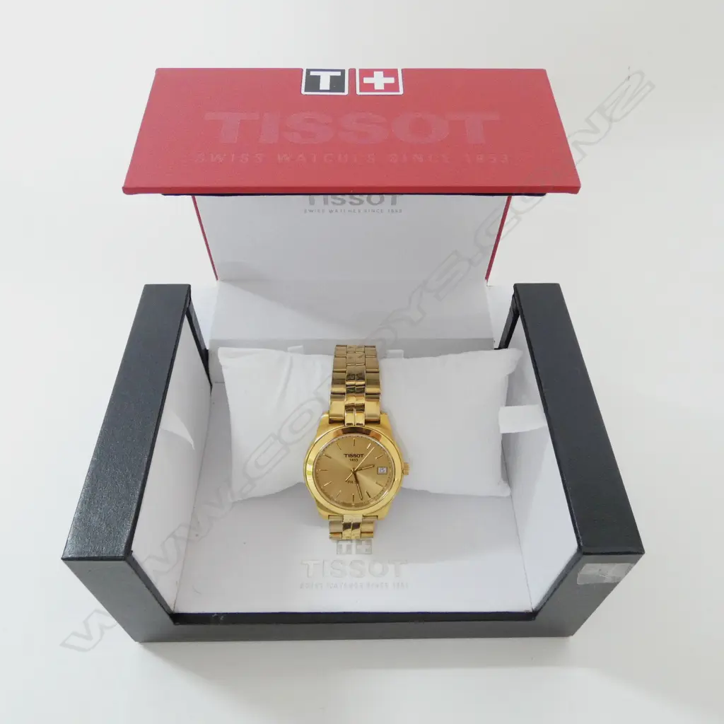 TISSOT PR50 GOLD QUARTZ WRISTWATCH, CONDITION NEAR NEW, BOXED Image 1++