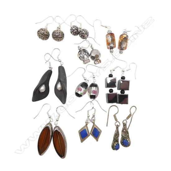 10 PRS SILVER DESIGNER EARRINGS