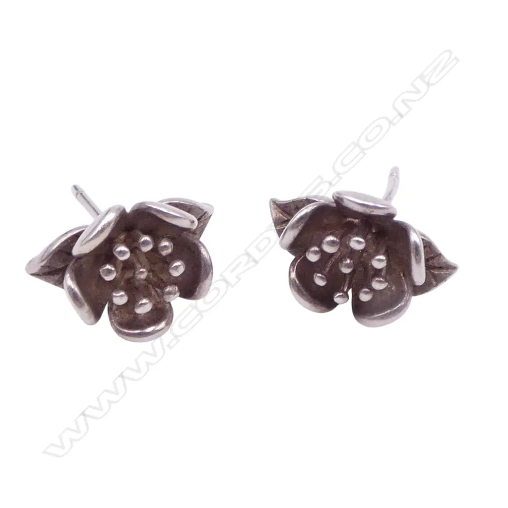 PR KAREN WALKER 925 SILVER FLOWER EARRINGS, 3.9gms, BOXED Image 1++
