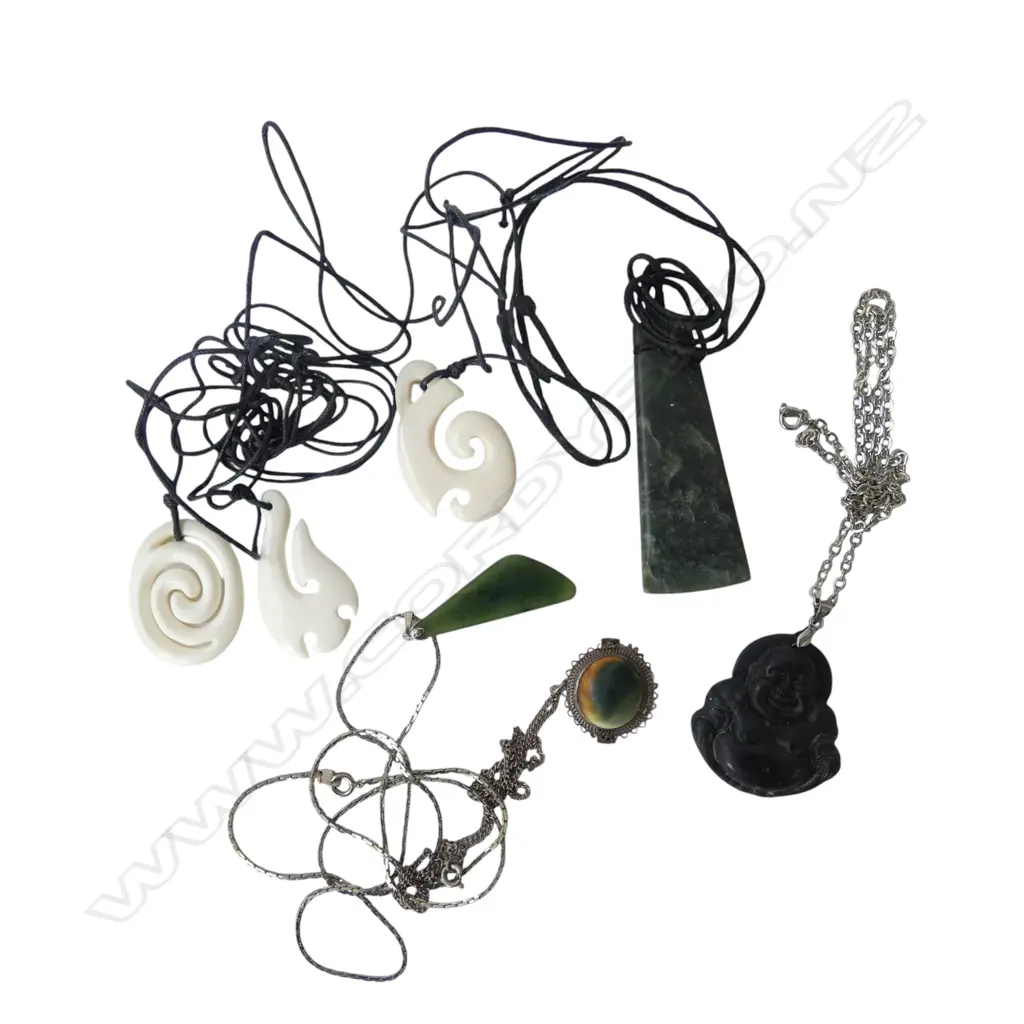 ASST POUNAMU + BONE + OTHER PENDANT NECKLACES Image 1++