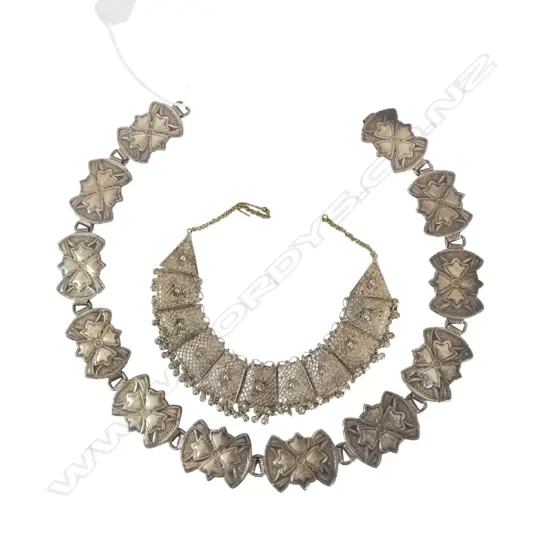 950 SILVER NECKLACE 41gms + 65% SILVER BELT L.620mm 104gms