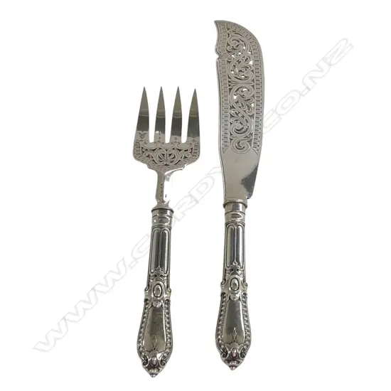 STG SILVER FISH SERVERS, GEORGE WILLIAM ADAMS, LONDON 1867/68 358gms, WEIGHTED L.325mm