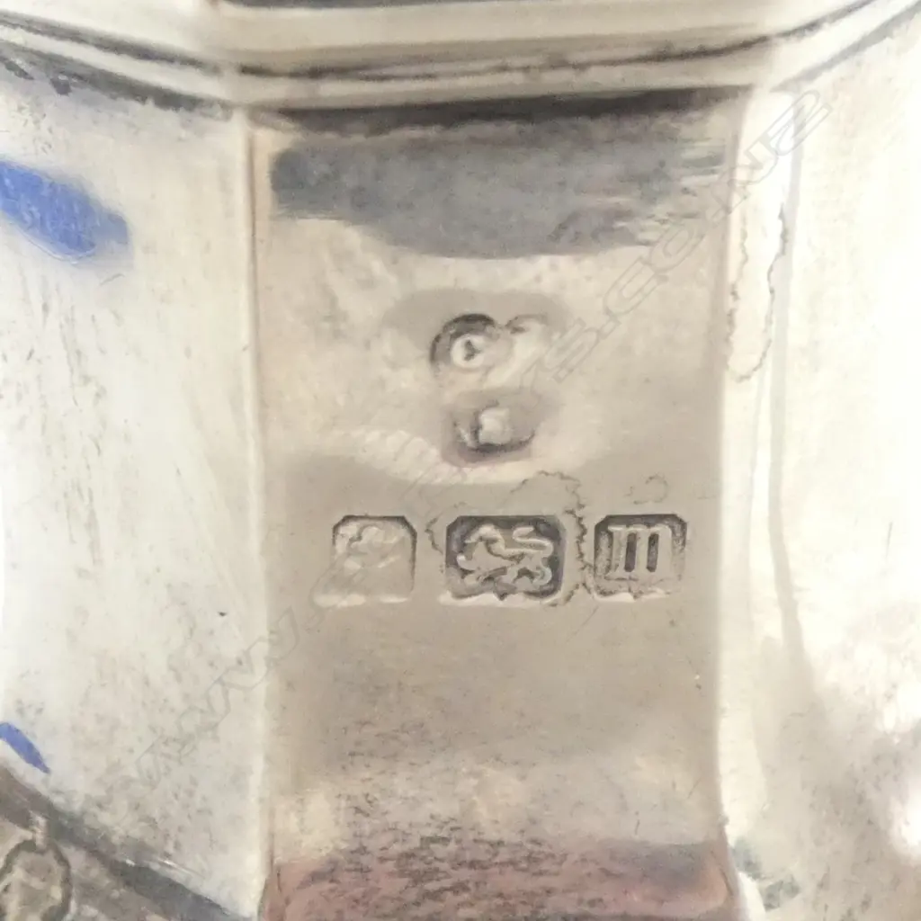 EARLY 20thC SILVER OCTAGONAL SUGAR SIFTER. Birmingham 1911. 51gms  Image 1++