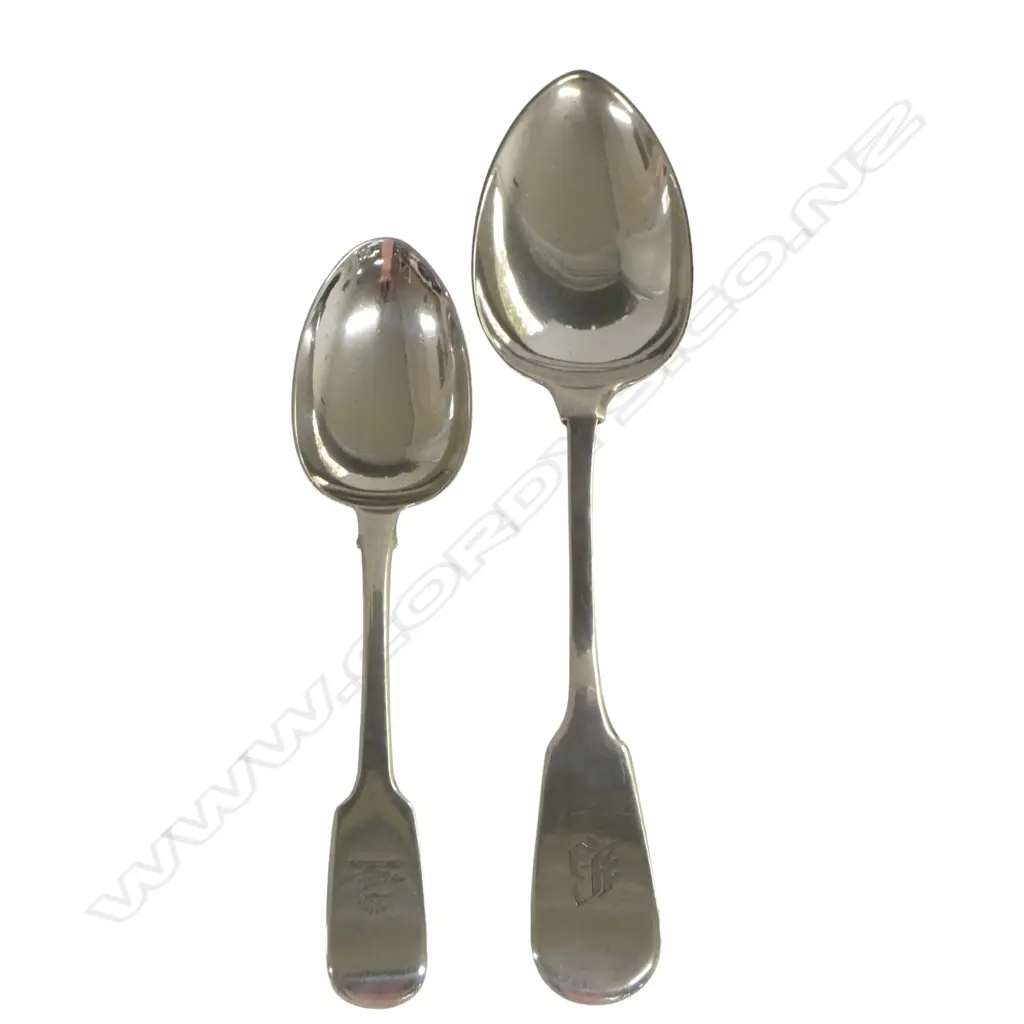 2 VICTORIAN STG SILVER SPOONS 61gms Image 1++