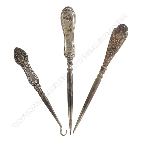 3 STG SILVER HANDLED SEWING TOOLS 25gms TW