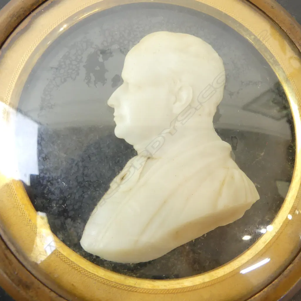 MINIATURE OF A GENTLEMAN 180x165mm Image 1++