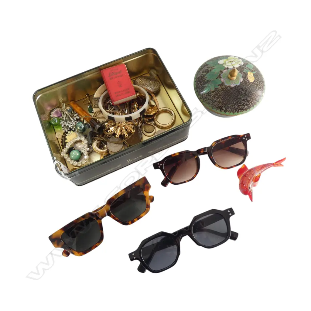 3 PRS SUNGLASSES + ASST. COSTUME JEWELLERY Image 1++