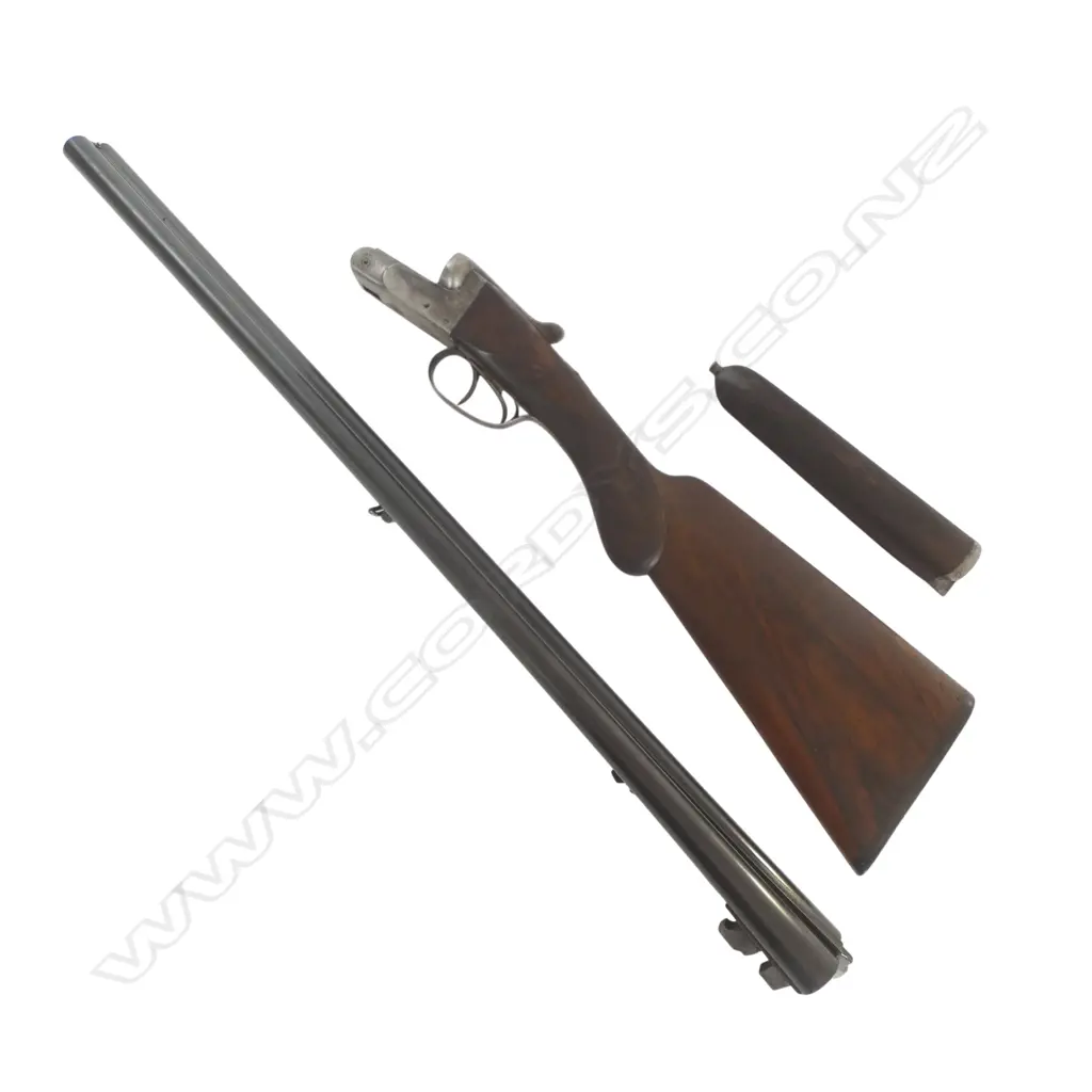 Early/mid 20thC cased Verney-Carron 12g dble barrel SHOTGUN walnut stock. With cleaning gear etc. licence required Image 1++